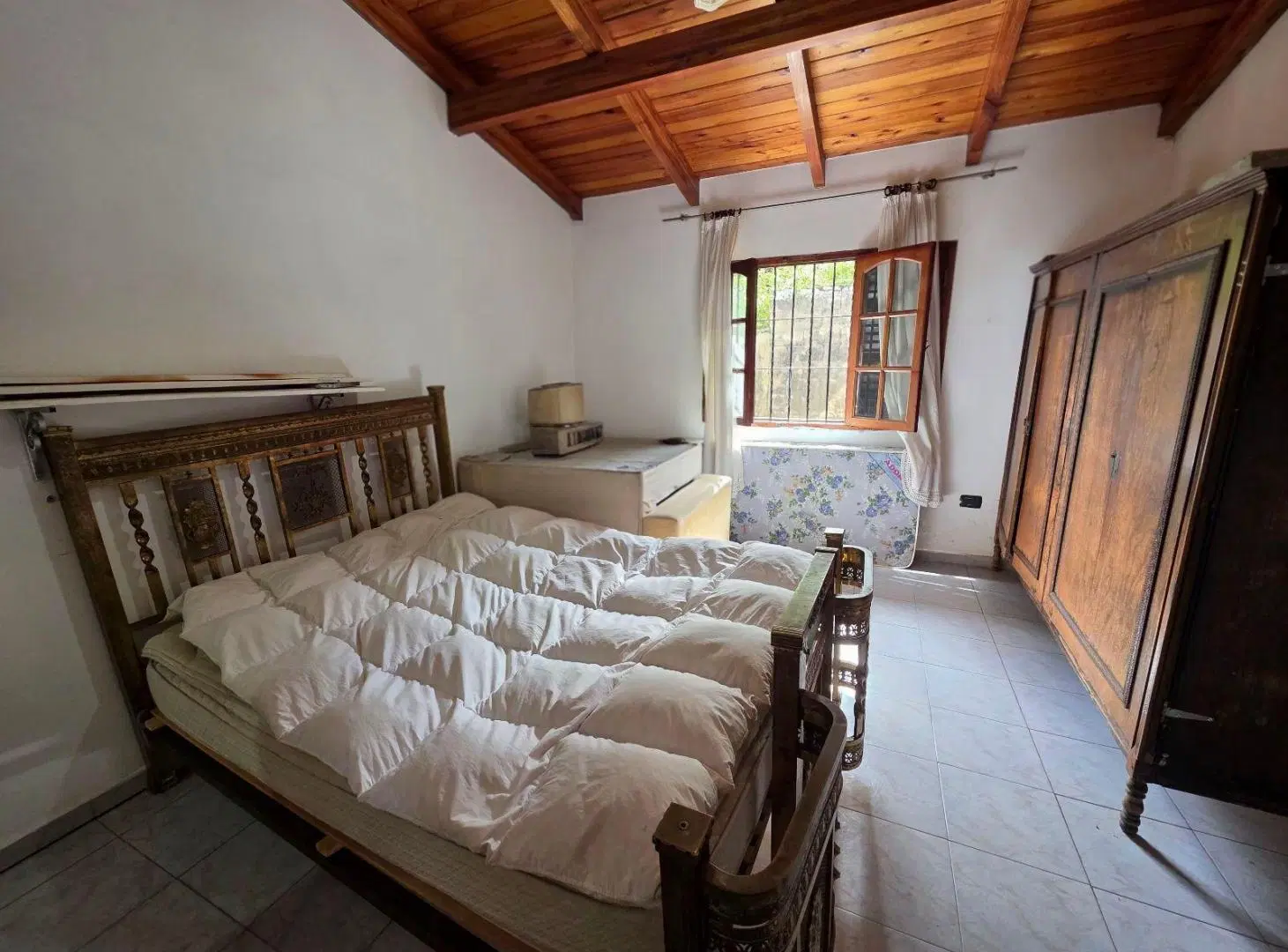 SE VENDE CASA EN CARLOS PAZ B° LA QUINTA-GRAN TERRENO 2