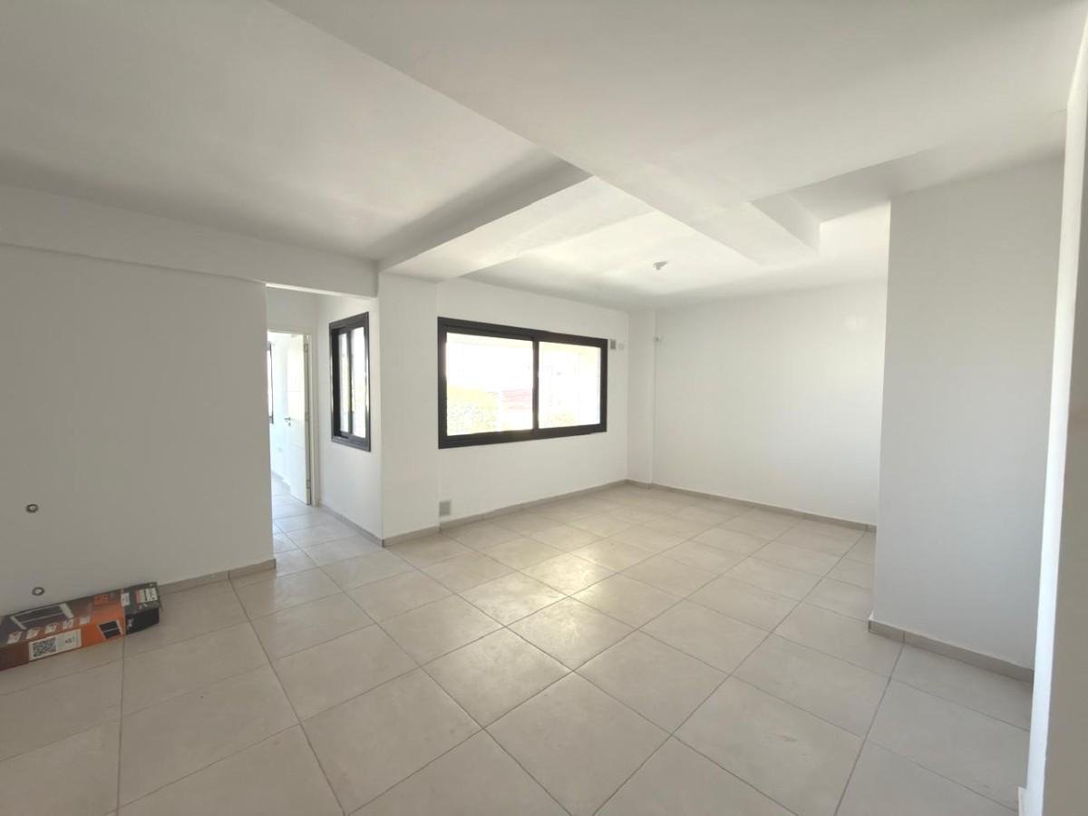 Departamento con cochera en venta