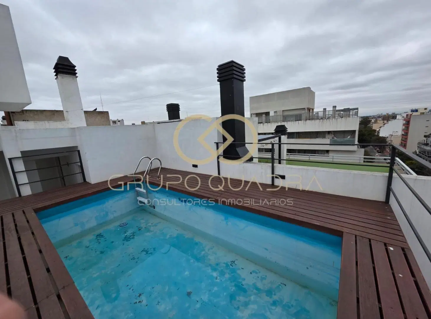 SE VENDE DEPARTAMENTO TOTALMENTE AMOBLADO EN COFICO 2