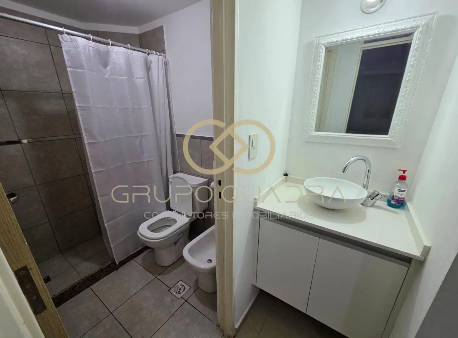 SE VENDE DEPARTAMENTO TOTALMENTE AMOBLADO EN COFICO 4