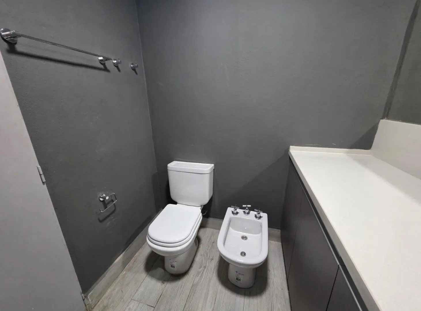 SE VENDE EXCELENTE DEPARTAMENTO SEMI AMOBLADO EN NUEVA CORDOBA 4