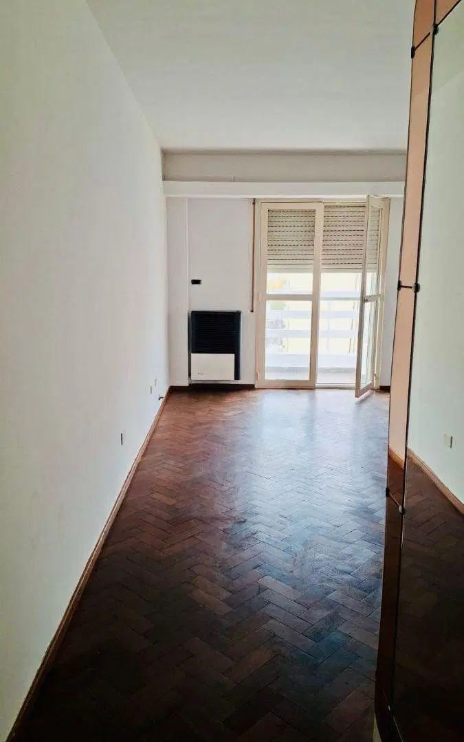 Alquiler dto 1 dormitorio con cochera Maipú y Córdoba 4