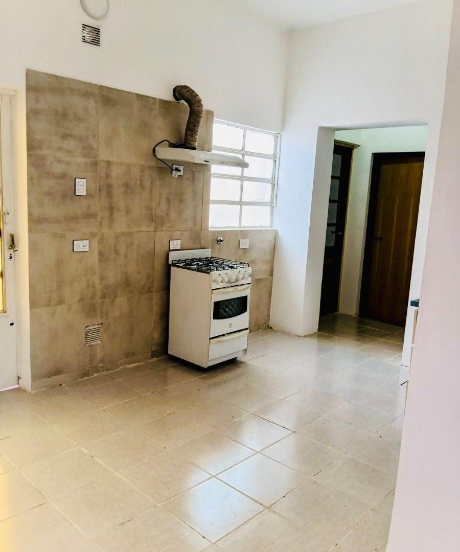 Foto de Casa nueva. Pasillo única, San Martin y Dr Rivas, imagen 3
