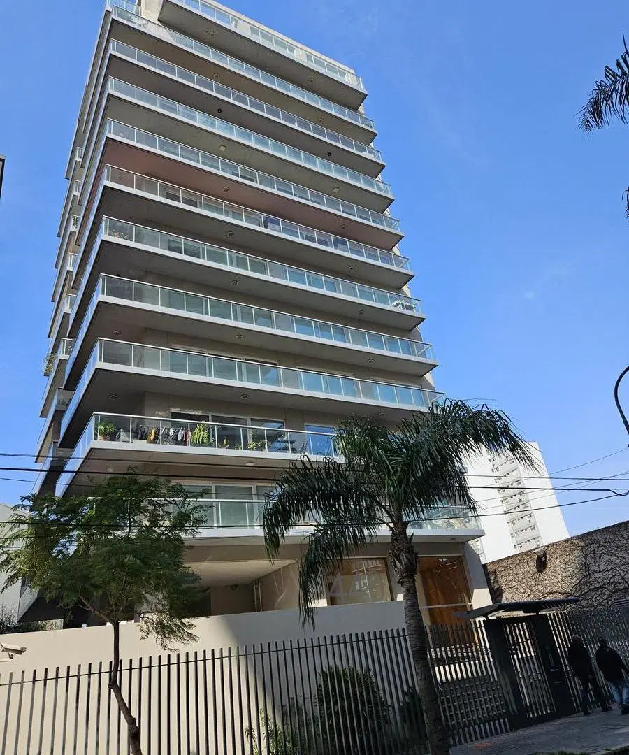 Semipiso de categoria en Olivos Amenities Cochera Vista al Rio 1
