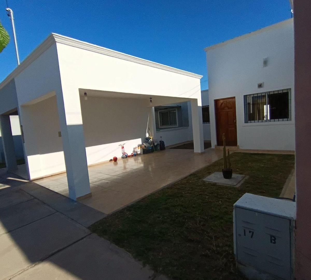 Foto de Alquiler de Casa en Planta Baja en Barrio Privado Las Moras, Guaymallén, imagen 1