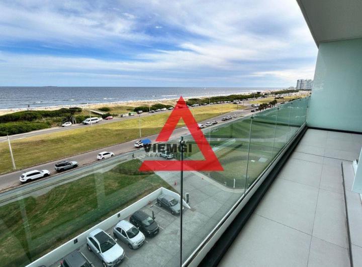 Departamento en Playa Brava con Vista al Mar. 3 Dormitorios en Le Parc IV 2