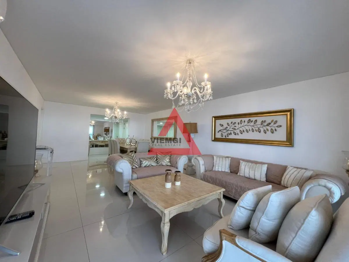Apartamento 3 dormitorios frente al mar en Mansa, Punta del Este 5