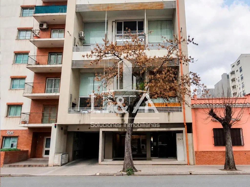 Departamento de 2 dormitorios y cochera en venta en Salta 5
