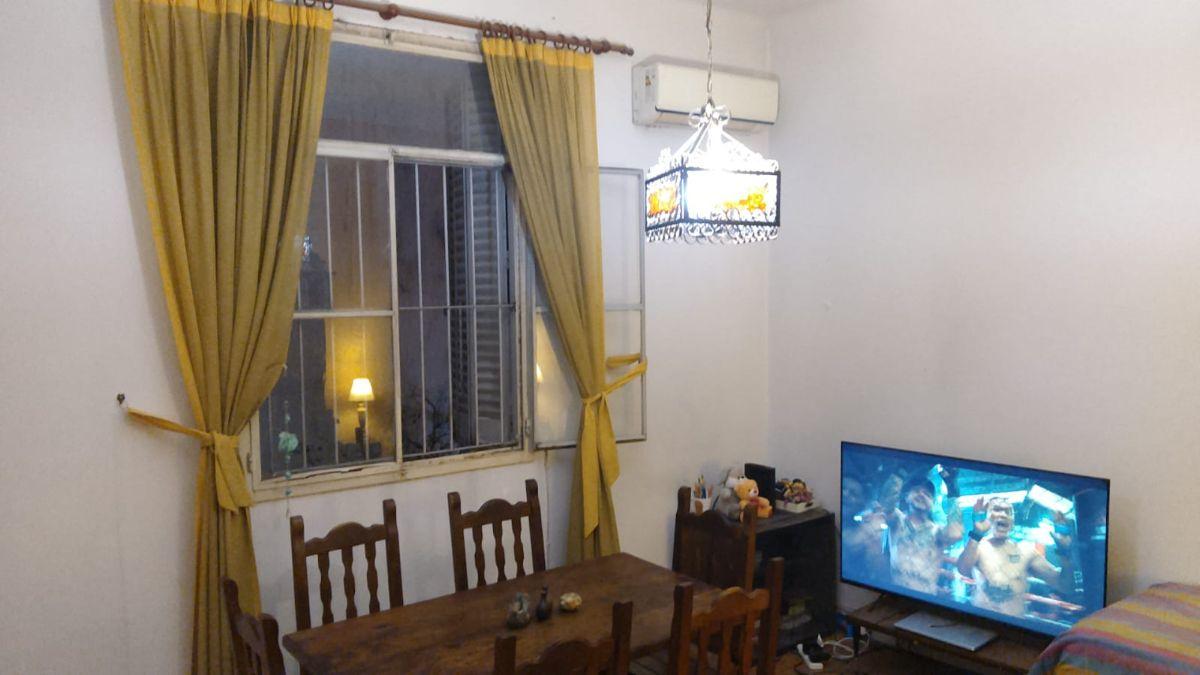 Foto de DEPARTAMENTO EN VENTA DE 2 AMBIENTES EN BALVANERA AMPLIO Y LUMINOSO, imagen 4