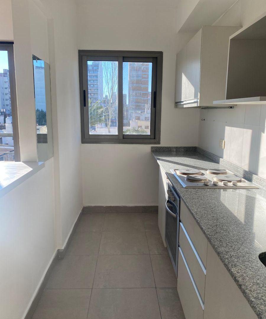 Foto de DEPARTAMENTO EN VENTA DE 2 AMBIENTES EN BOEDO CON BALCON Y COCHERA, imagen 5