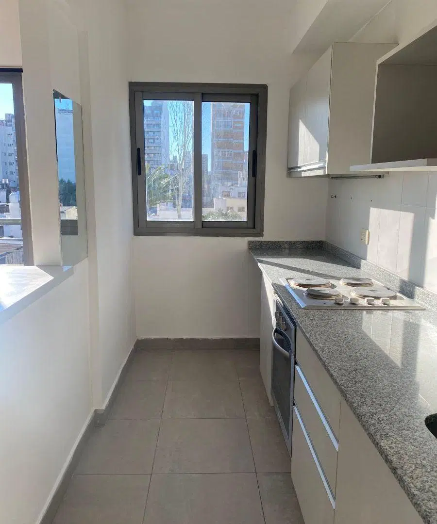 Departamento en venta de 2 ambientes en Boedo con Balcón sobre Av. San Juan 3