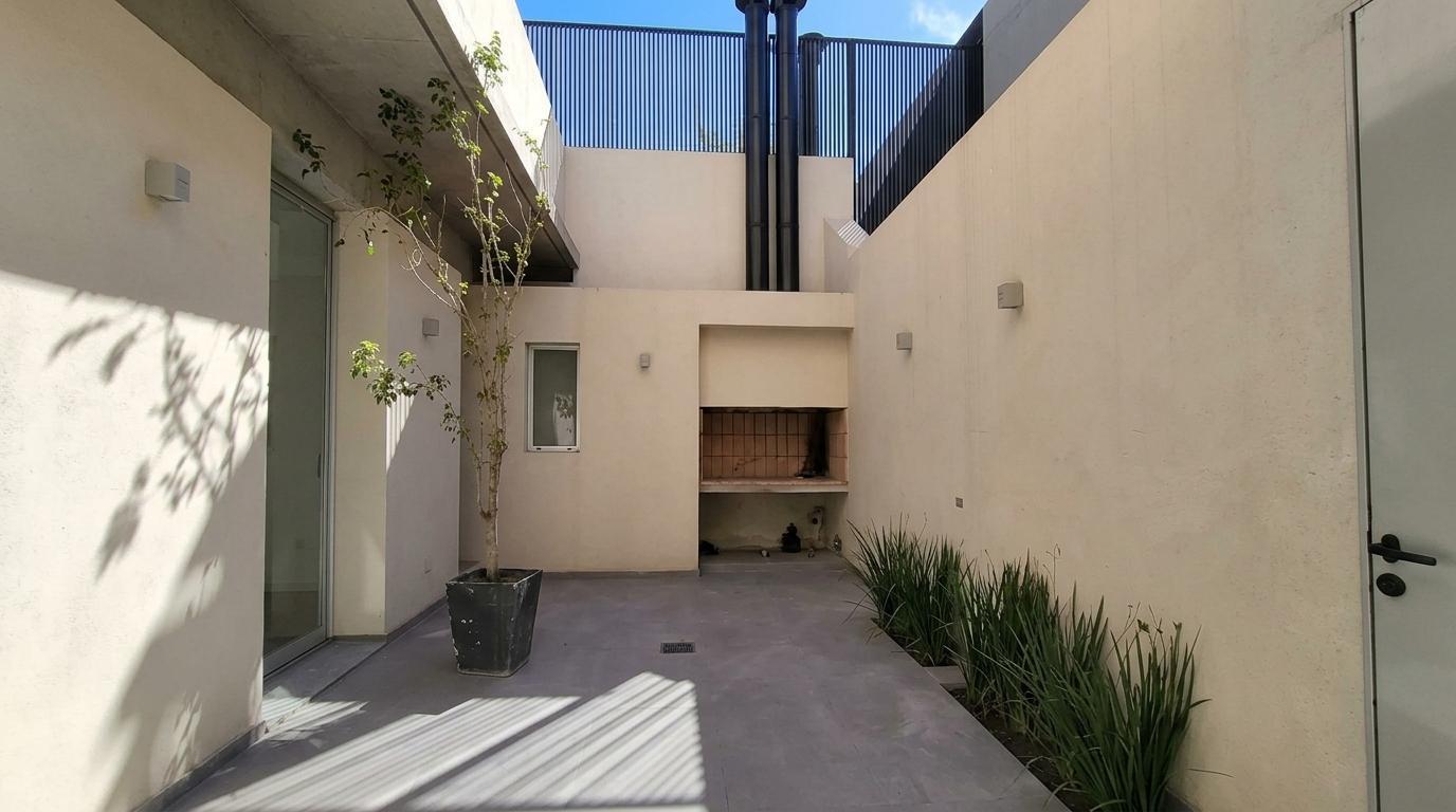 Foto de VENTA CASA PASILLO 3 DORMITORIOS - ZONA RIO - ROSARIO, imagen 3