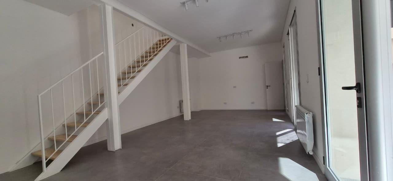 Foto de VENTA CASA PASILLO 3 DORMITORIOS - ZONA RIO - ROSARIO, imagen 4