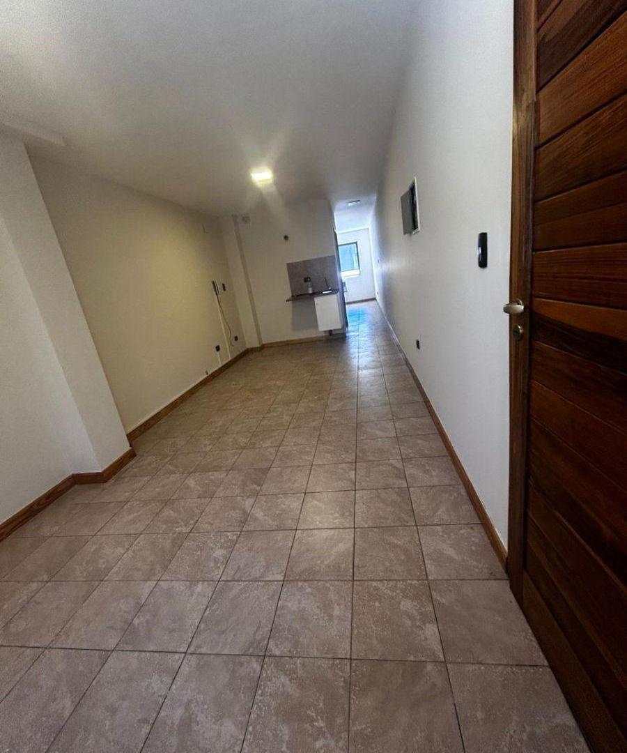 Foto de SUAREZ & ORTEGA INMOBILIARIA ALQUILA OFICINA CALLE OFICINA COLON 351, imagen 2