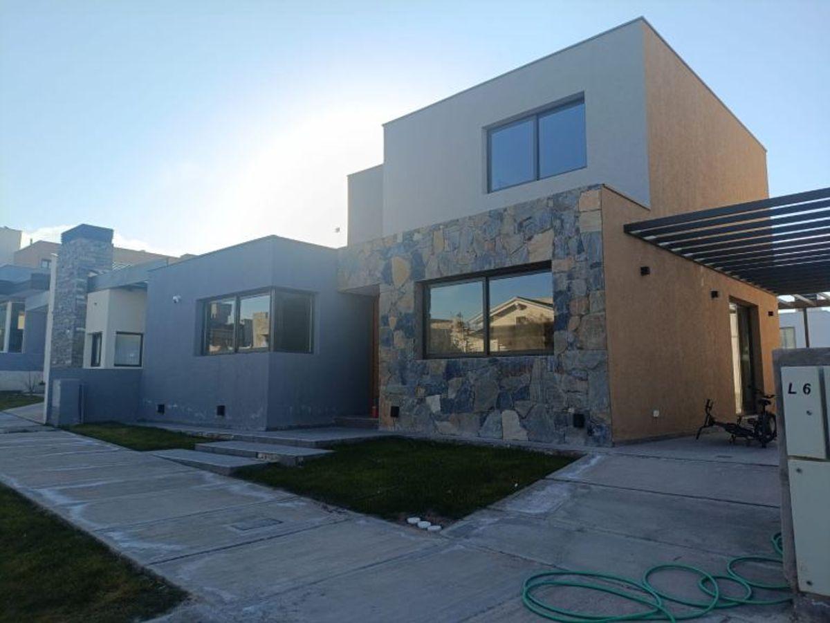 Foto de SUAREZ & ORTEGA vende casa en Barrio La Bastilla La Heras, imagen 4