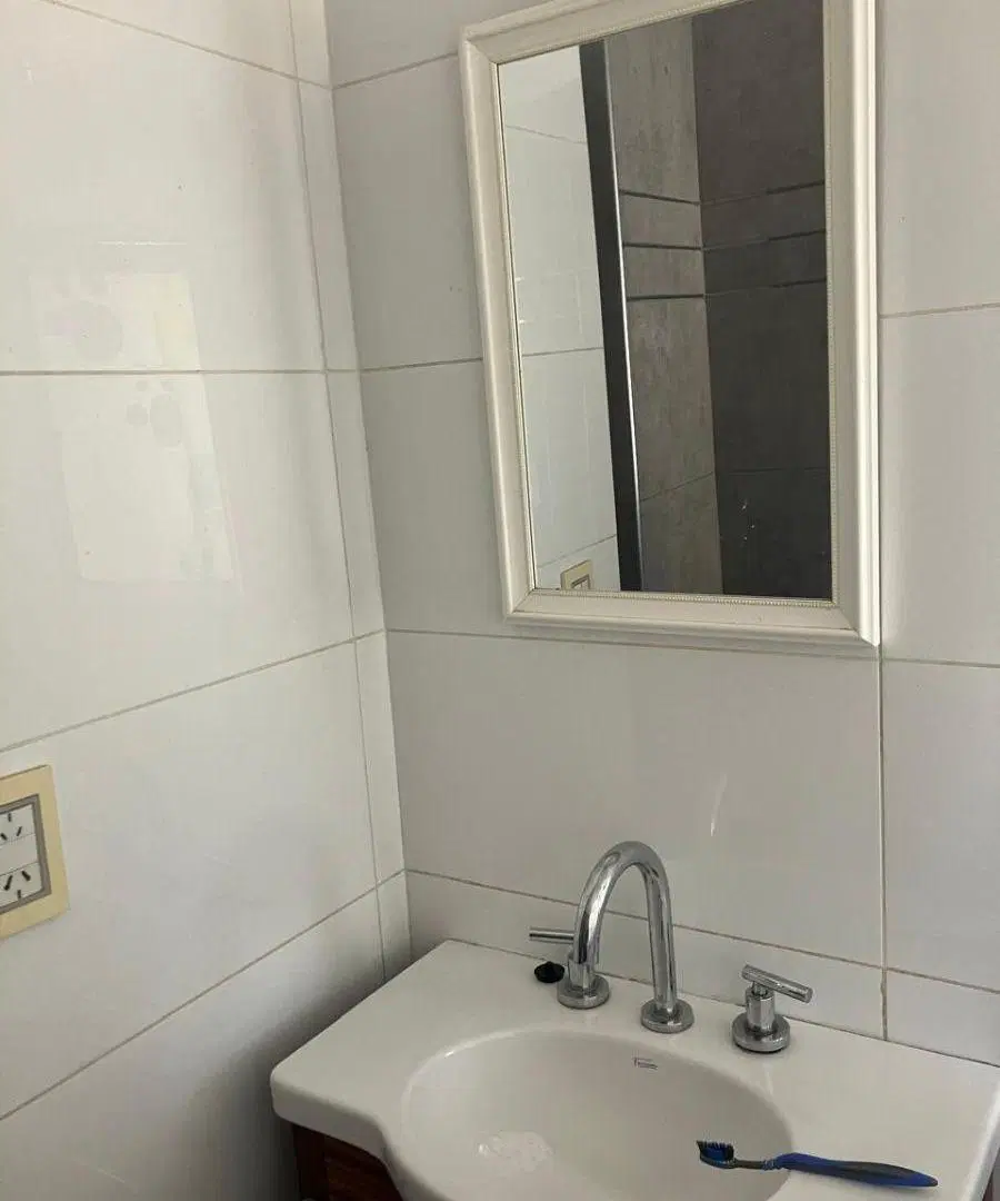 INMOBILIARIA SUAREZ & ORTEGA VENDE CASA APTA VIVIENDA / OFICINA
CALLE AGUADO 339, CIUDAD 1