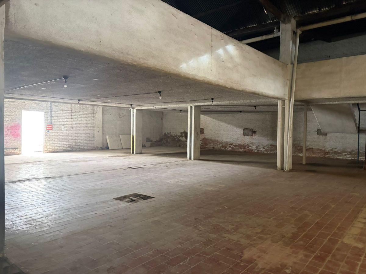 Foto de INMOBILIARIA SUAREZ & ORTEGA ALQUILA LOCAL CENTRICO, imagen 4