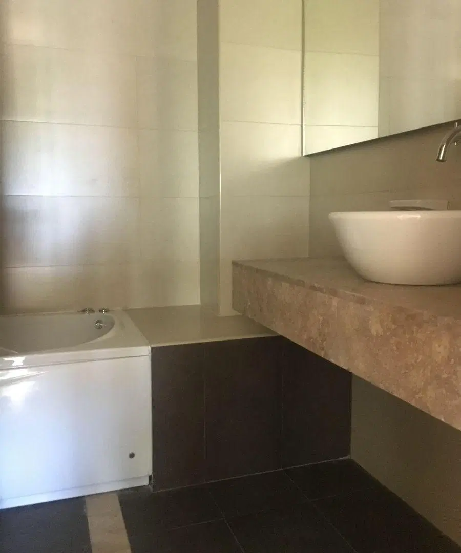 Inmobiliaria Suarez Ortega Vende 8