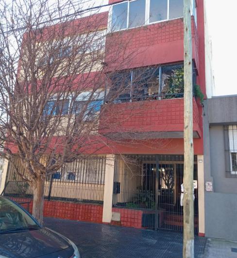Departamento en  venta-oportunidad-Valentin Alsina 2
