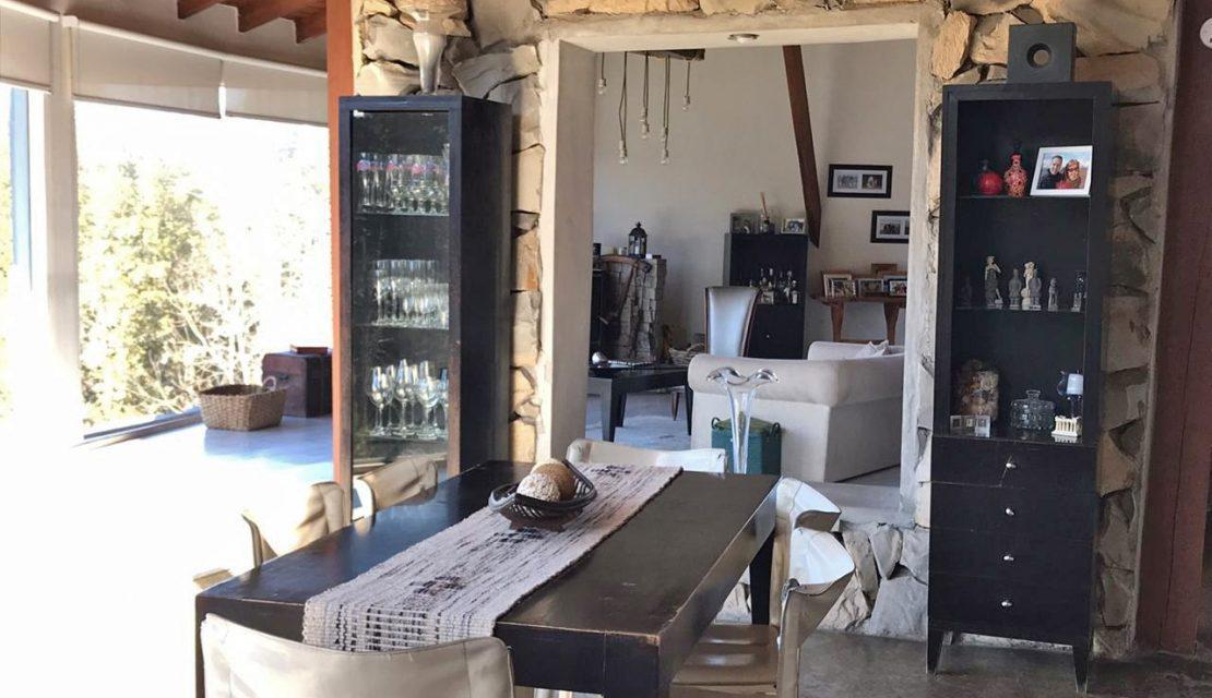 Venta – Casa de 320 m², Sobre Lote de 4000 m² en El Puerto, Villa La Angostura 5