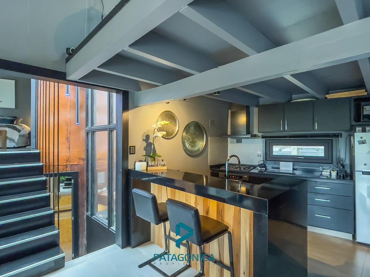 VENTA CASA con marcado estilo moderno 150m2, PUERTO MANZANO, VIILLA LA ANGOSTURA