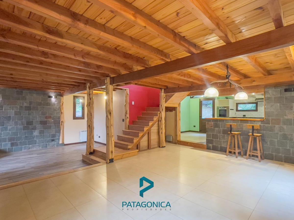 Venta – Casa de 150 m², Sobre Lote de 1000 m² en Lomas del Correntoso, Villa La Angostura 1