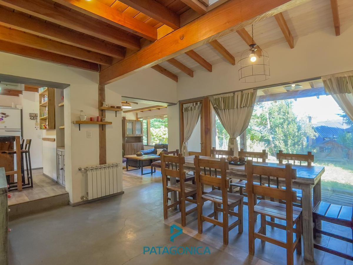 Venta Casa de 171 m² Sobre Lote de 171 m² en Barrio Lomas del Correntoso, Villa La Angostura 1