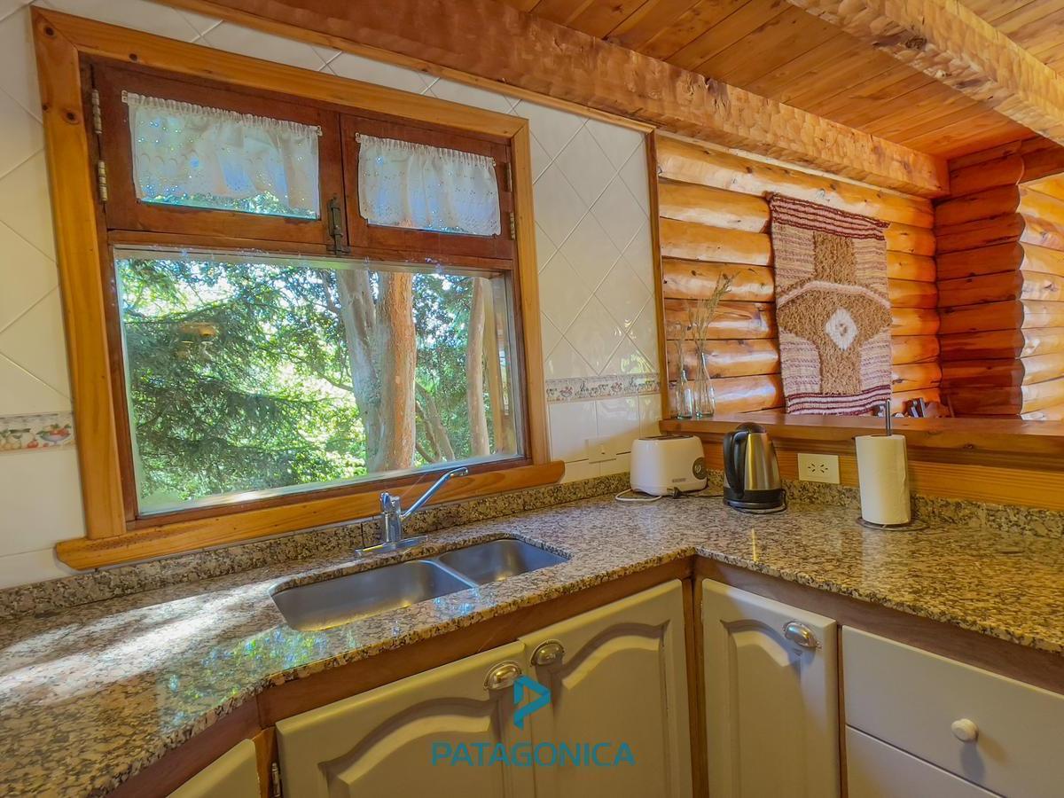 Venta Casa Costa de Lago de 80 m² Sobre Terreno de 500 m², Villa La Angostura 5