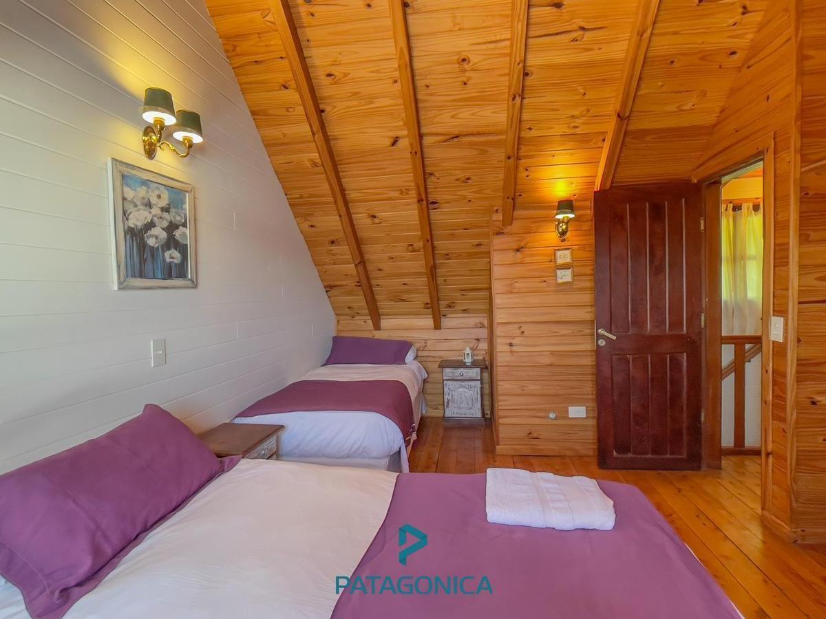 Venta Casa Costa de Lago de 80 m² Sobre Terreno de 500 m², Villa La Angostura 1