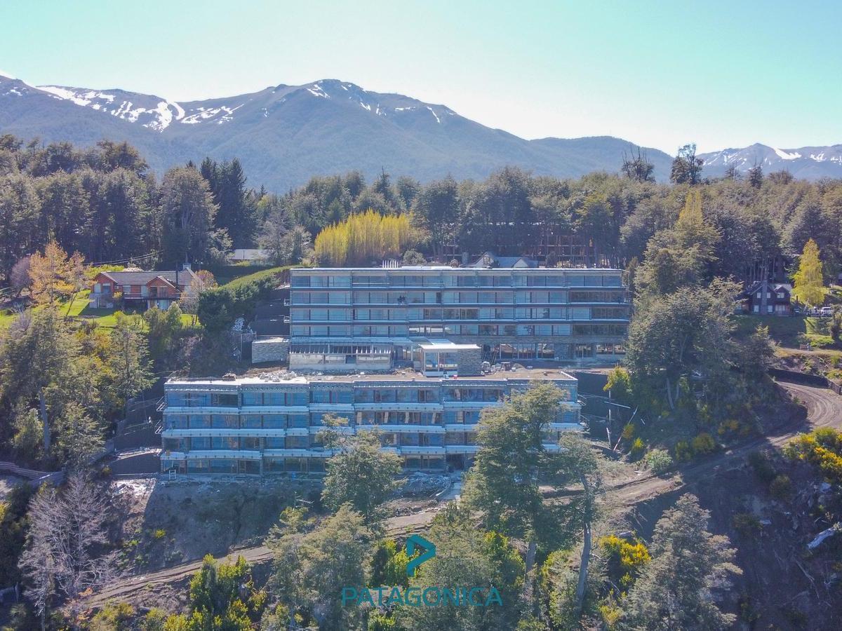 Venta Departamento 3 Amb. Premium C/cochera y Baulera "Casa Grande" Villa La Angostura 3