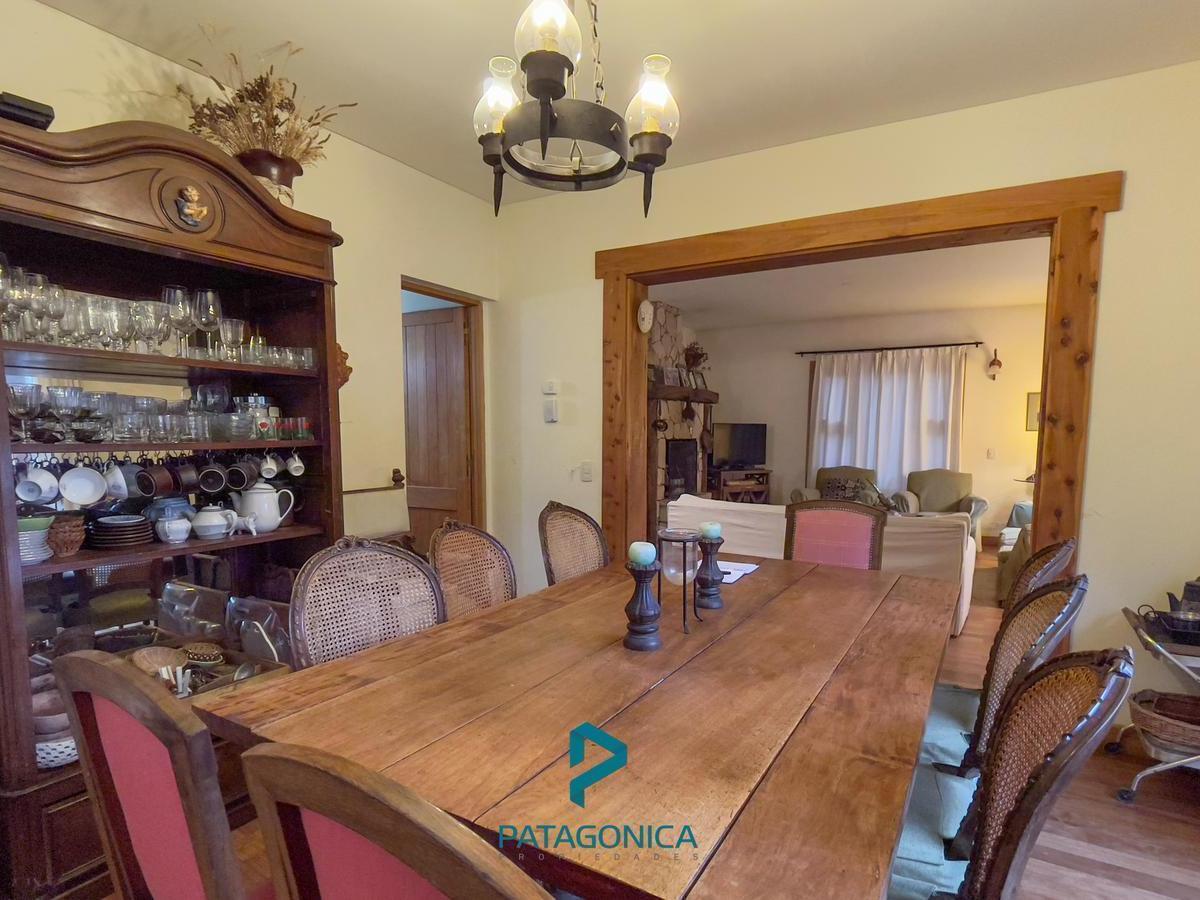 Venta Casa 220 m², Lote 1.000 m², B° Epulafquen, Villa La Angostura 2