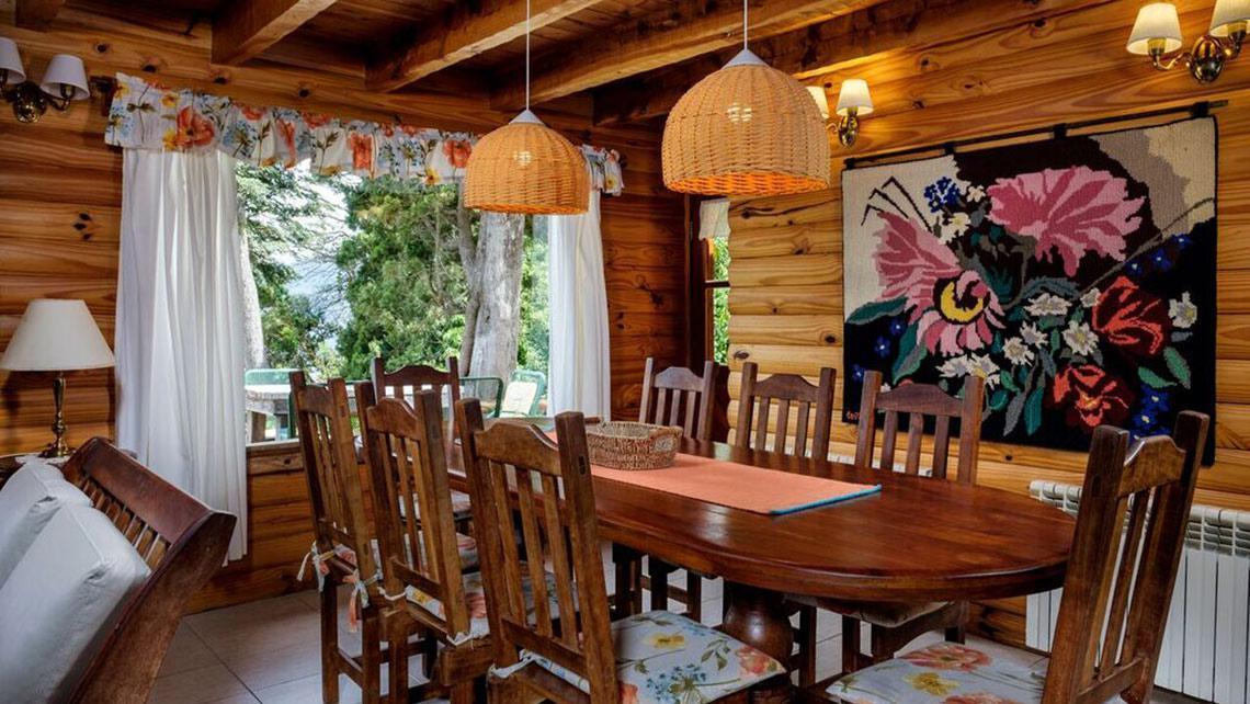 Venta Casa Costa de Lago con 80 m² Sobre Terreno de 700 m², Villa La Angostura 1