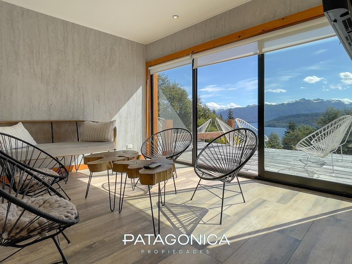 Venta Departamento 5 Ambientes de 160 m² con Vista Al Lago, Villa La Angostura 2