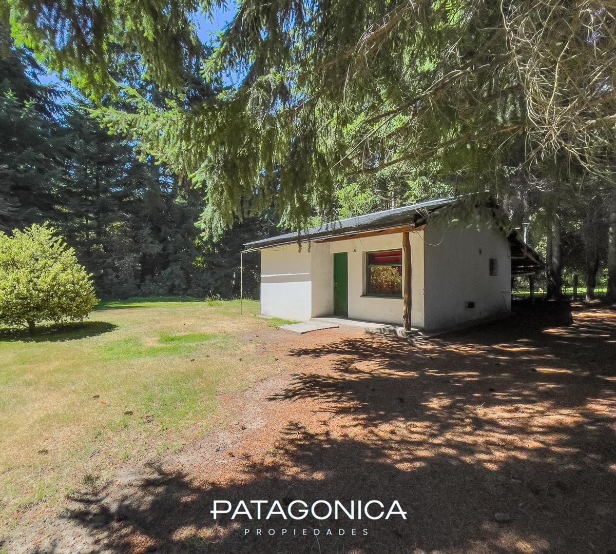 Venta Casa con Vivienda Para Cuidador, 200 m² Totales, en Barrio Privado Cumelen, Villa La Angostura 5