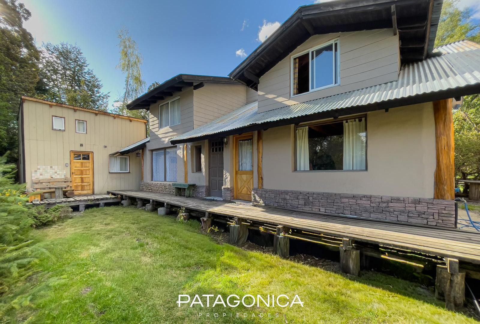 Foto de VENTA 2 CASAS TINY HOUSE, 170m2 B° NORTE, VILLA LA ANGOSTURA, imagen 4