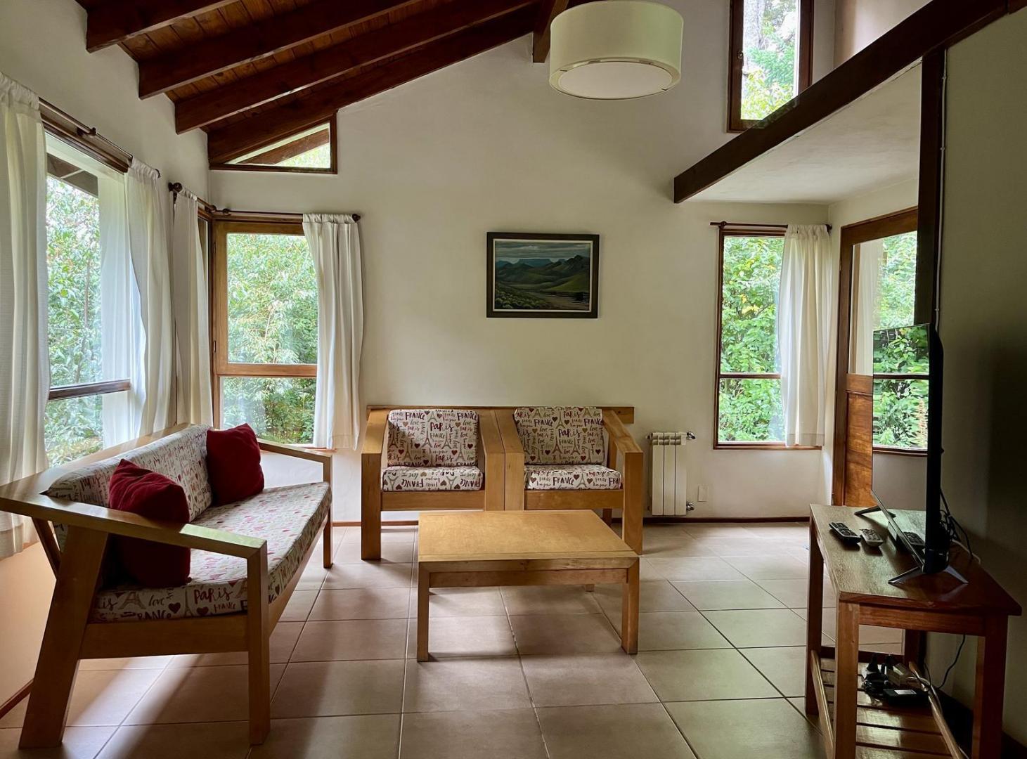 ALQUILER PERMANENTE- Casa 3 amb. amoblada y equipada. Alto Manzano, Villa la Angostura