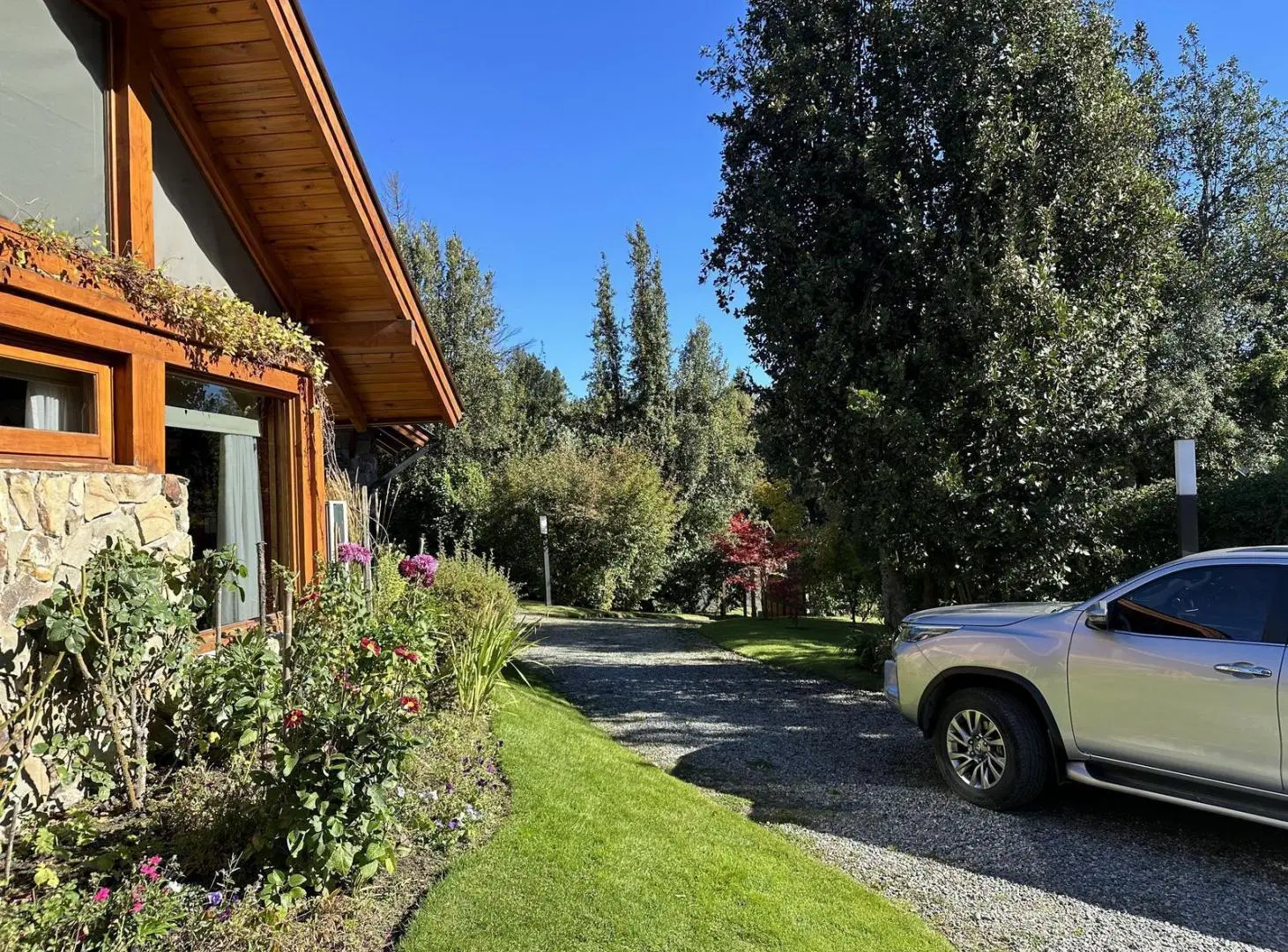 VENTA CASA 250m2 c/PILETA, PASEO DEL CIPRES, VILLA LA ANGOSTURA 3