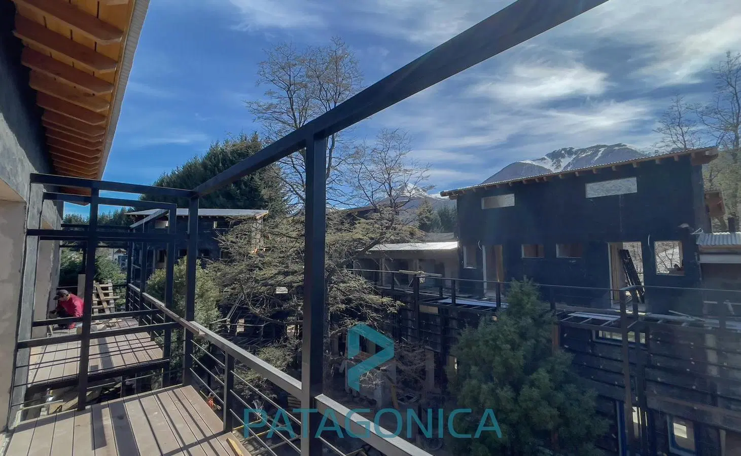 VENTA DEPARTAMENTO 2 amb ,1 er piso c/ TERRAZA y BALCON 70 m2, VILLA LA ANGOSTURA UF 21 4