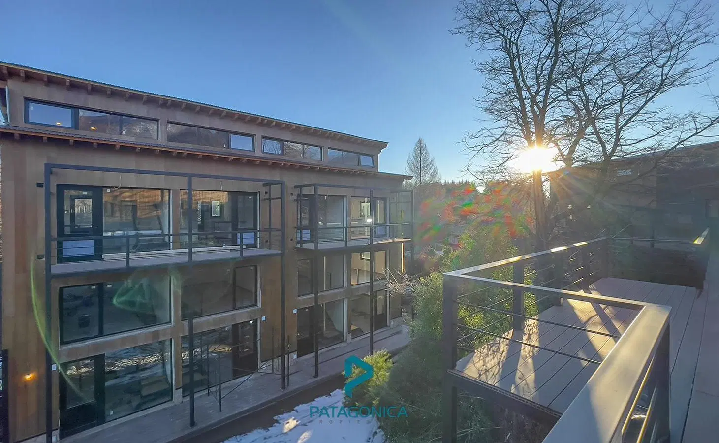 VENTA DEPARTAMENTO 2 amb ,1 er piso c/ TERRAZA y BALCON 70 m2, VILLA LA ANGOSTURA UF 21 2