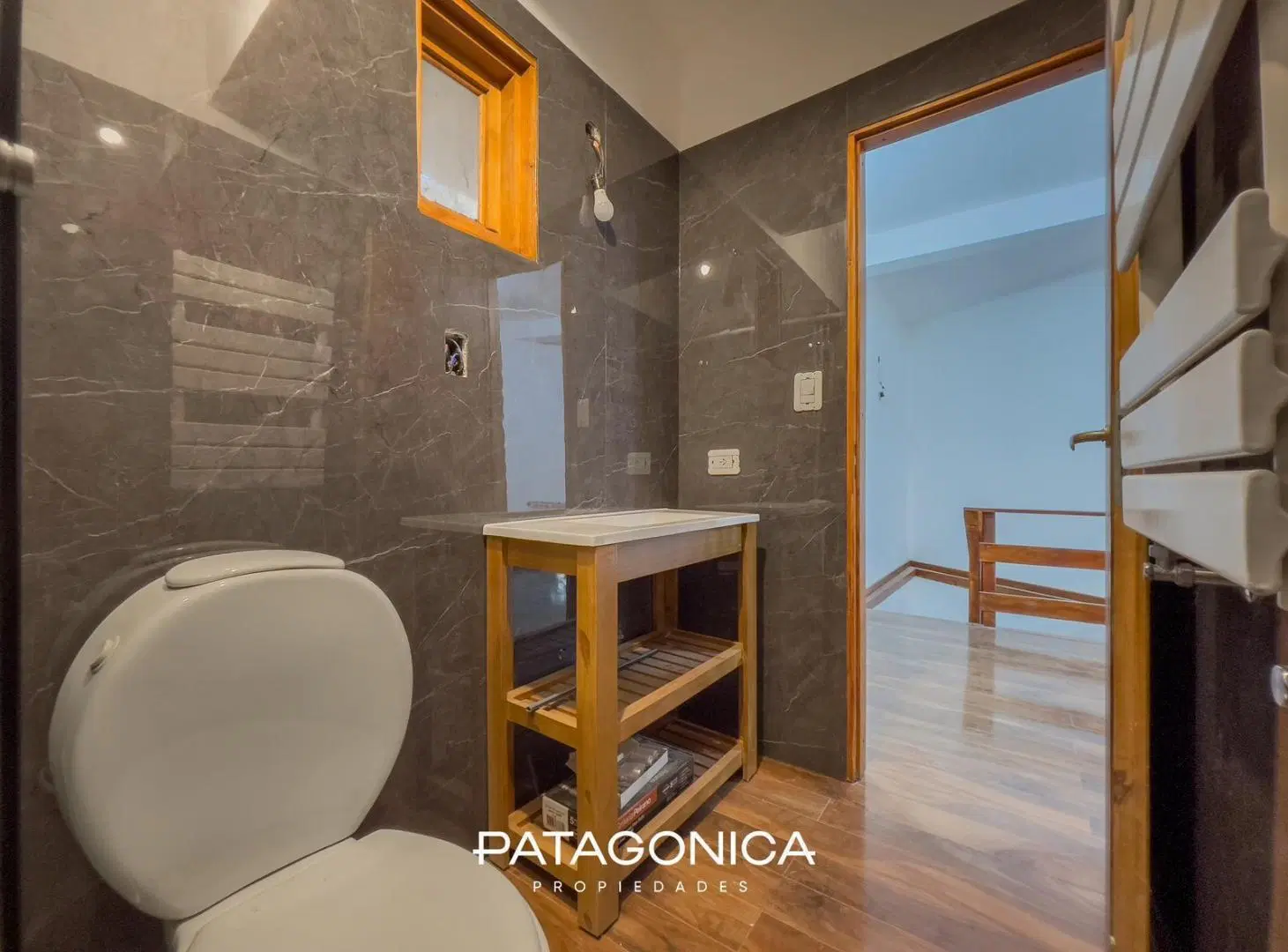 VENTA DEPARTAMENTO 2 AMBIENTES 60m2, CENTRO, VILLA LA ANGOSTURA 5
