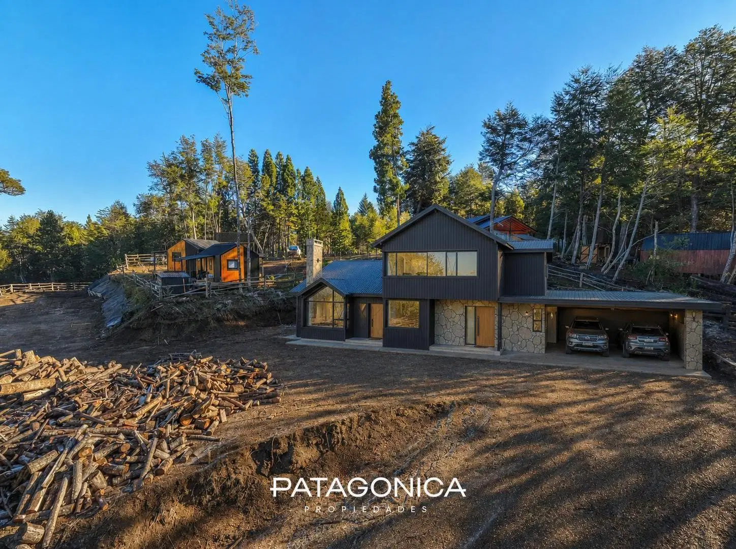 VENTA LOTE 1.196m2 c/PROYECTO 140m2   MEJORAS, BANDURRIAS, VILLA LA ANGOSTURA 3
