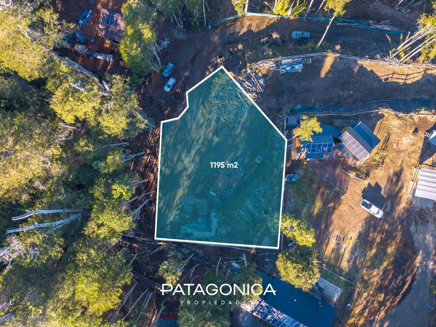 VENTA LOTE 1.196m2 c/PROYECTO 140m2   MEJORAS, BANDURRIAS, VILLA LA ANGOSTURA 8