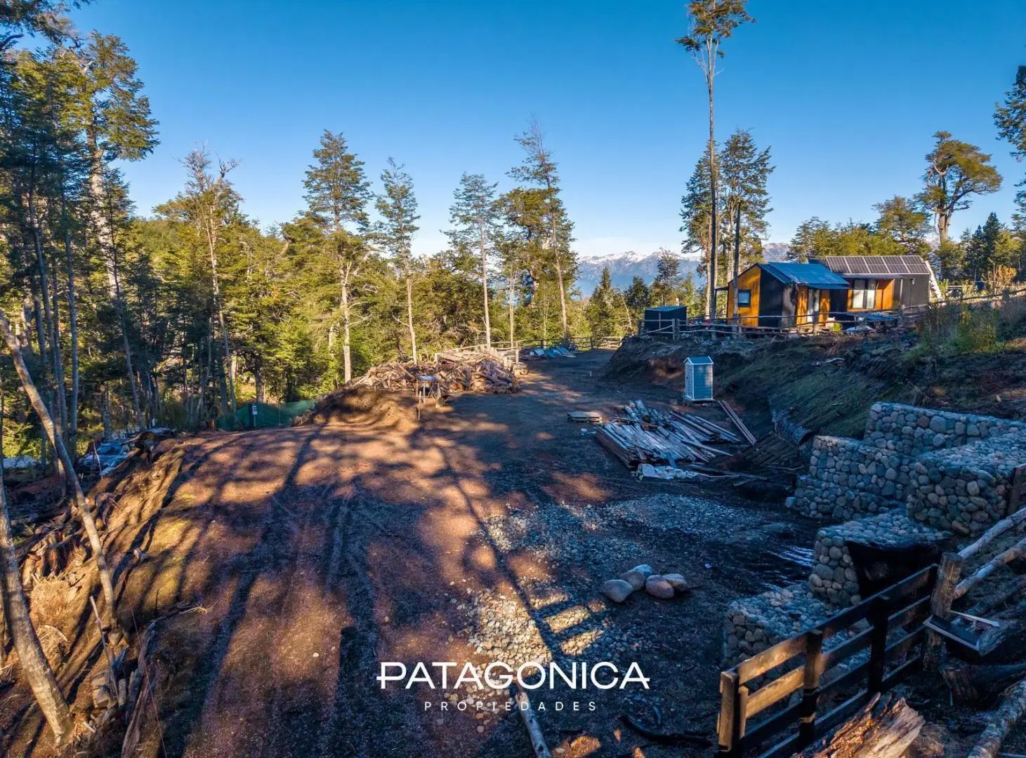 VENTA LOTE 1.196m2 c/PROYECTO 140m2   MEJORAS, BANDURRIAS, VILLA LA ANGOSTURA 5