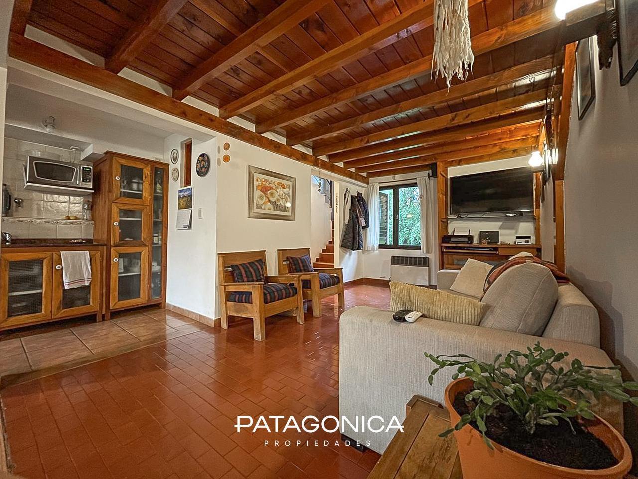 Foto de VENTA CASA 115m2, 2 HAB. 2 BAÑOS,JARDIN, B° CALAFATE,VILLALA ANGOSTURA, imagen 1