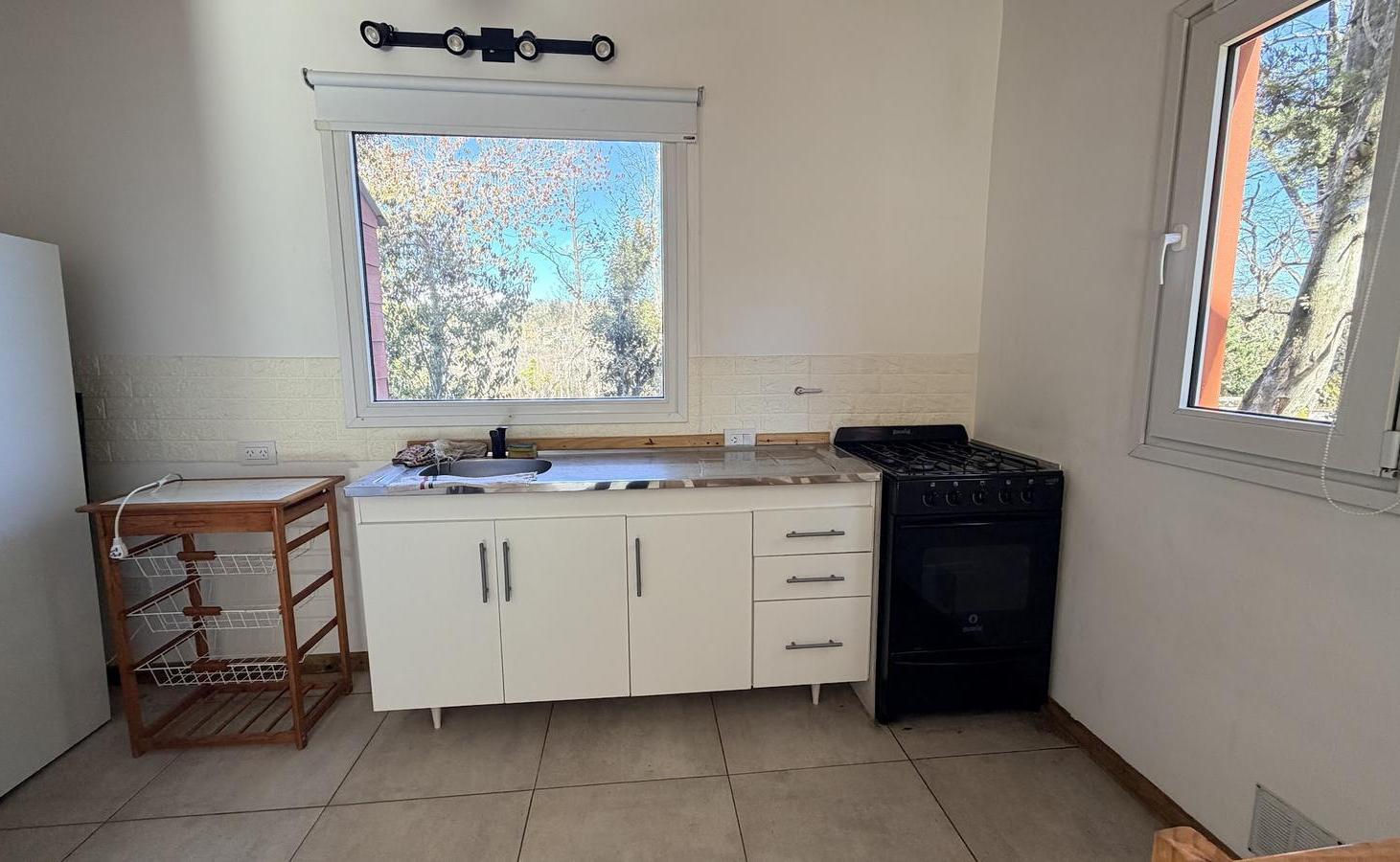 Foto de ALQUILER PERMANENTE, CASA 3 Amb, 3 Cerros, Villa la Angostura, imagen 2