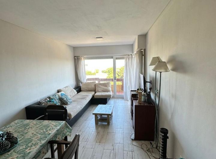 Departamento a una cuadra del mar 5
