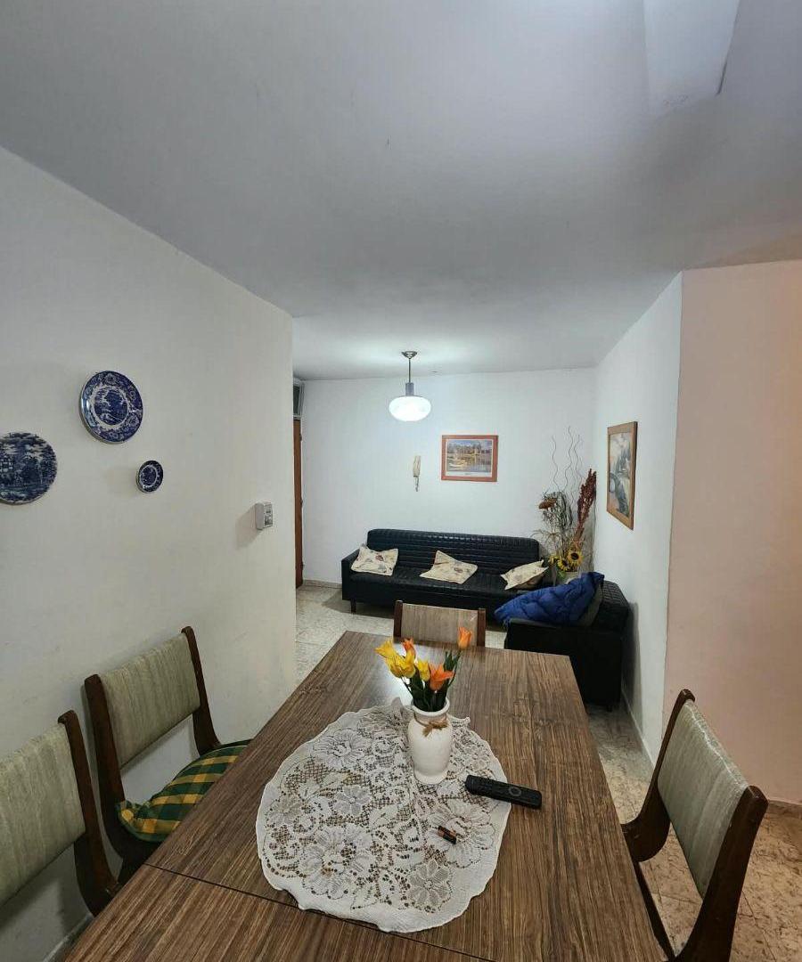 Foto de ALQUILER ANUAL VILLA CARLOS PAZ - Depto. 2 dorm. c/Cochera, imagen 5