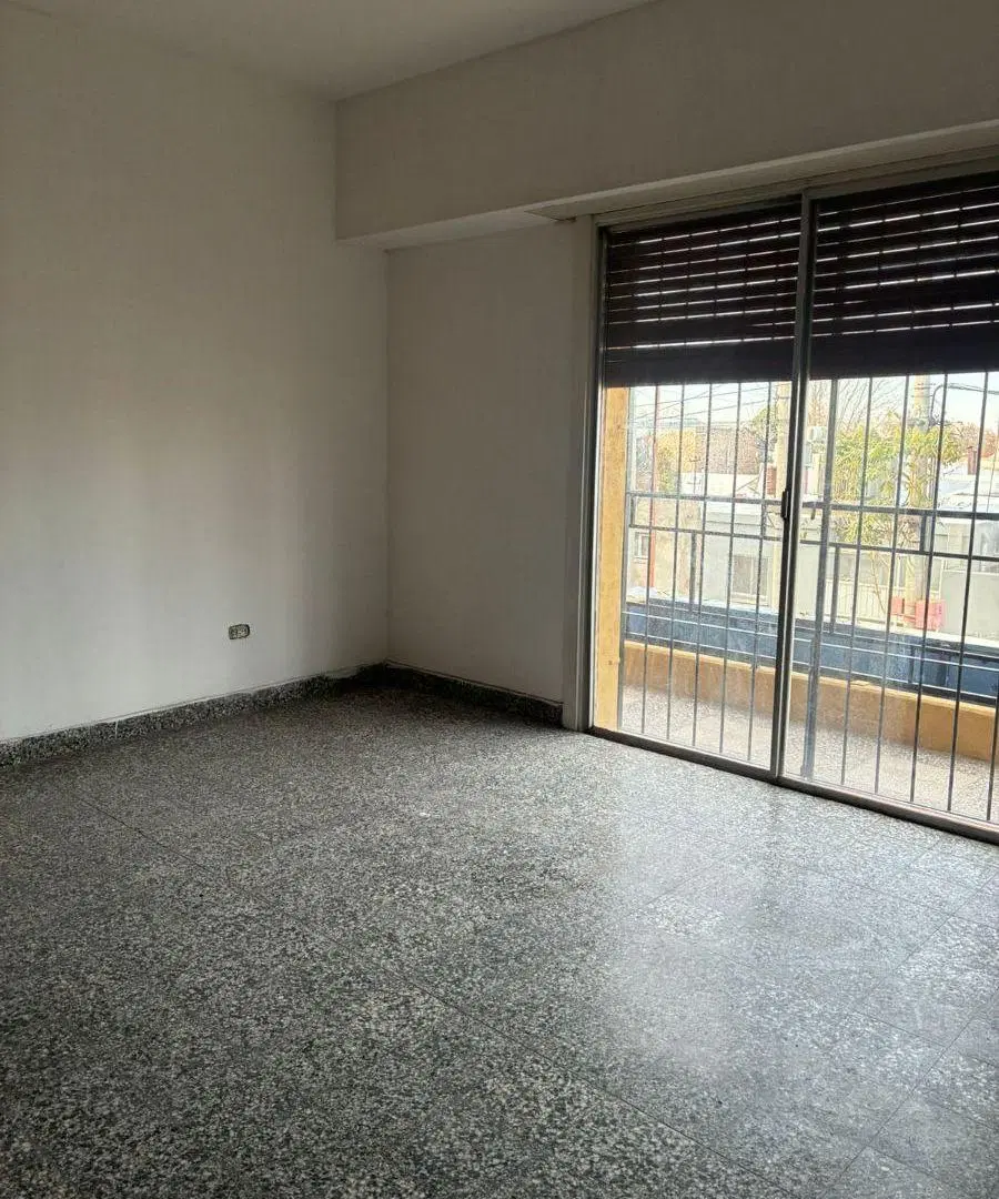 ALQUILER 3 HABITACIONES CIPOLLETTI 2