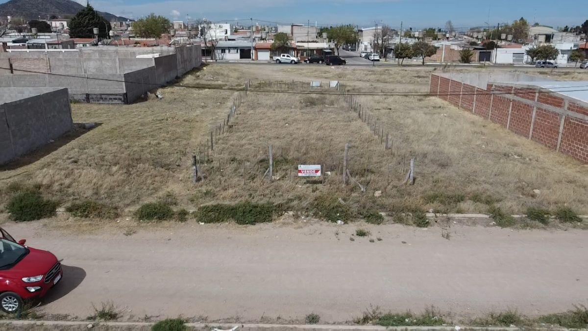 Foto de barrio Elena Terreno de 300 m², imagen 2