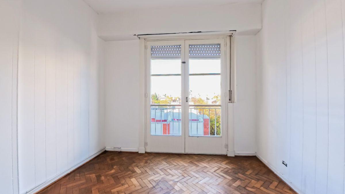 Foto de VENTA - 3 AMBIENTES CON DEPENDENCIA - CABALLITO - APTO CREDITO 1 BAÑO Y, imagen 4